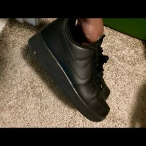 COPY - Used Black Nike Air Force 1’s (11US MENS)